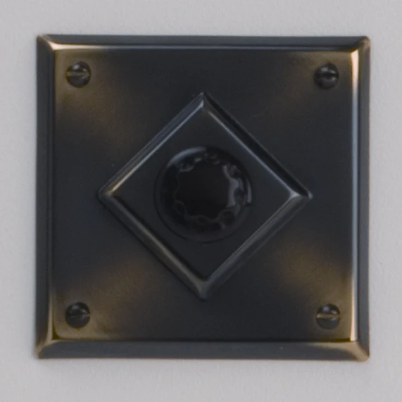 Classic 10 Series Plate With Universal Dimmer - Image 6
