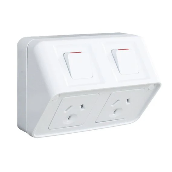 Hager Weatherproof Twin Powerpoint 10A - Image 2