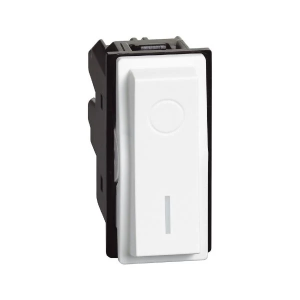 HPM Living Now 1M 2 Pole Lightable Switch - Image 2