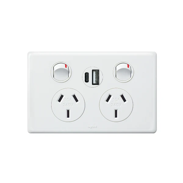 Legrand Excel Life Double Powerpoint with 15W USB Type A+C Chargers - Image 6