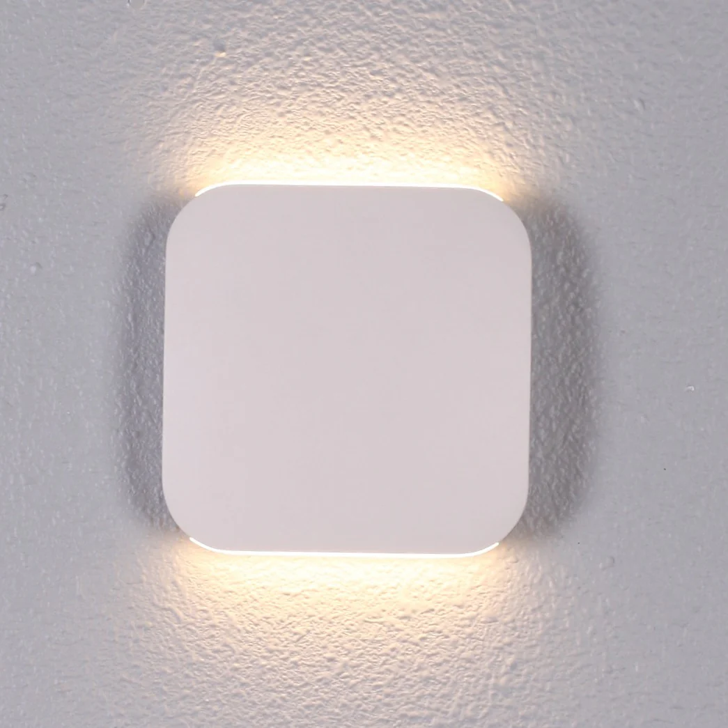 VOX - Surface Mounted Up/Down Wall Light - Image 4
